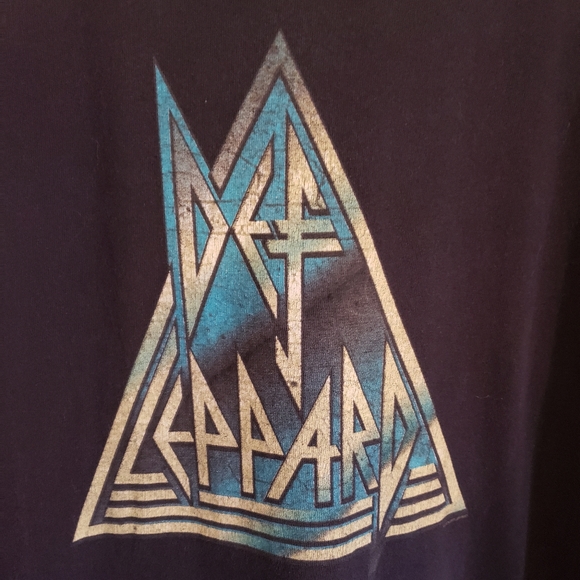 Def Leppard 80s Rock Brigade Tee - Picture 2 of 4